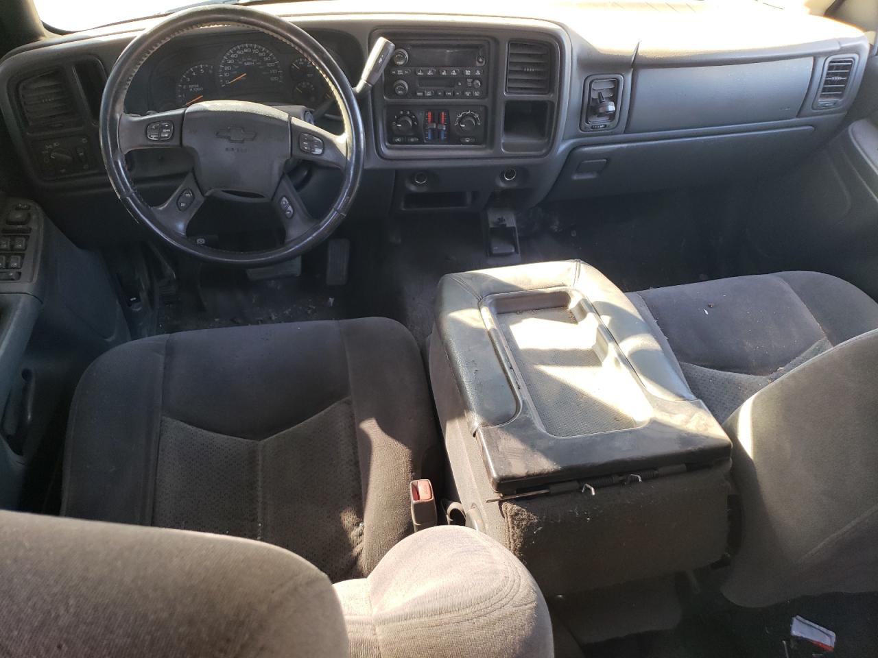 2005 Chevrolet Silverado - Image 8