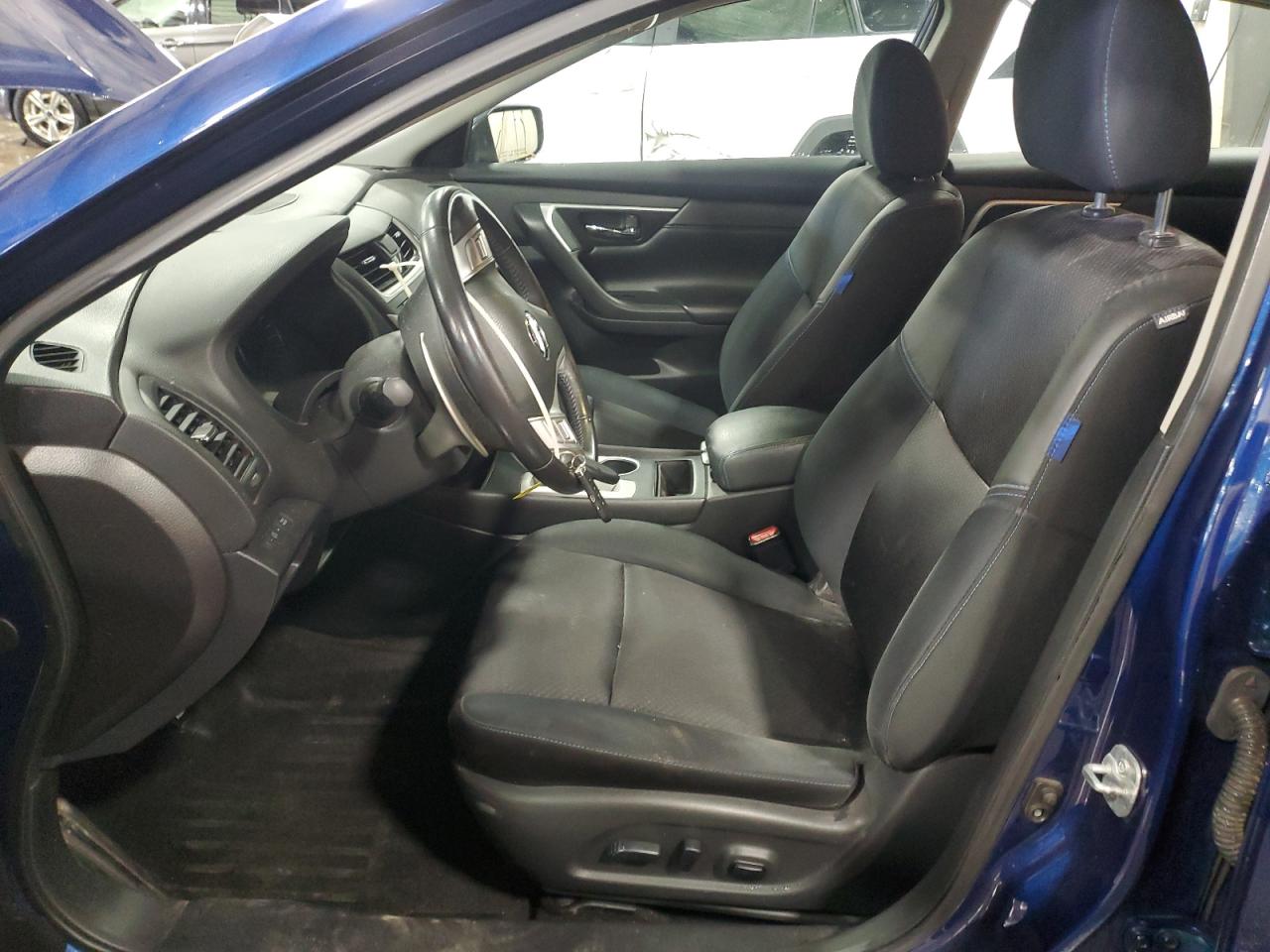 2017 Nissan Altima - Image 7