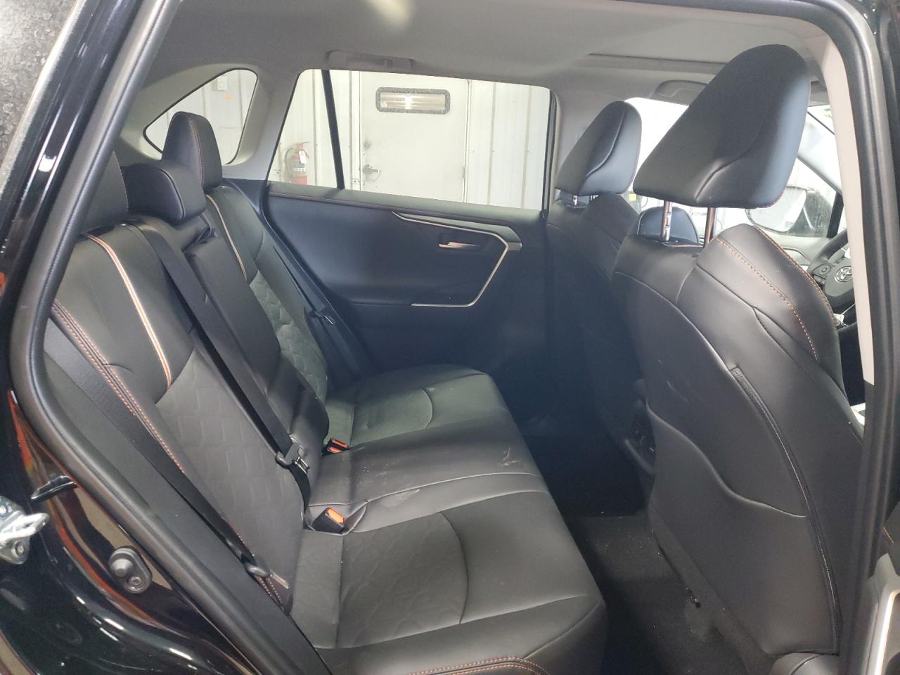 2024 Toyota RAV 4 - Image 11