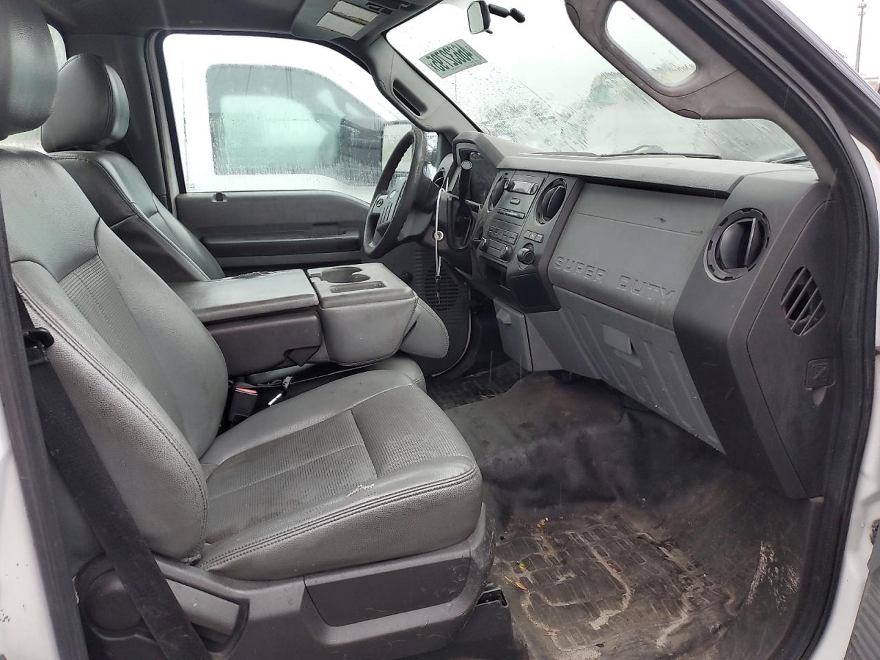 2013 Ford F250 - Image 5
