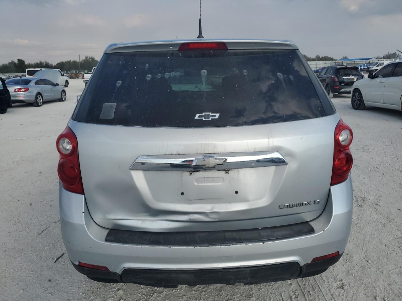 2010 Chevrolet Equinox - Image 6