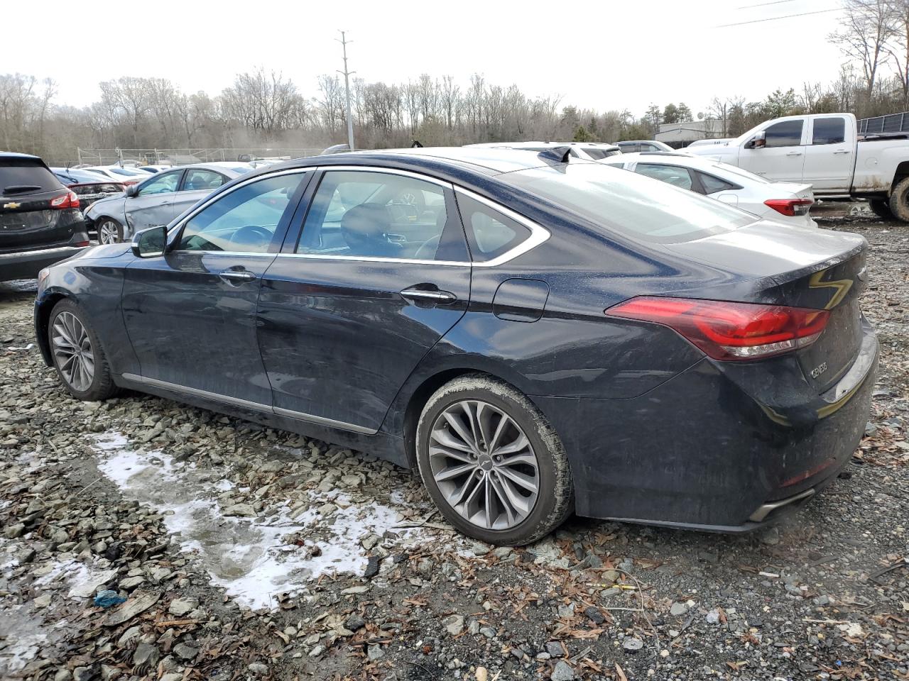 2015 Hyundai Genesis - Image 2