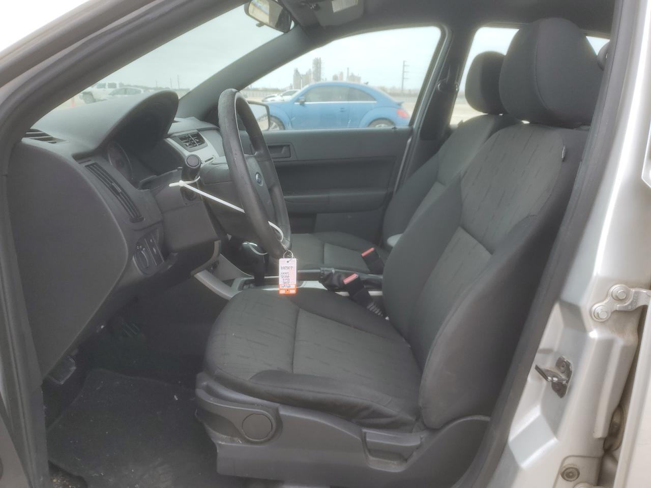 2010 Ford Focus - Image 7
