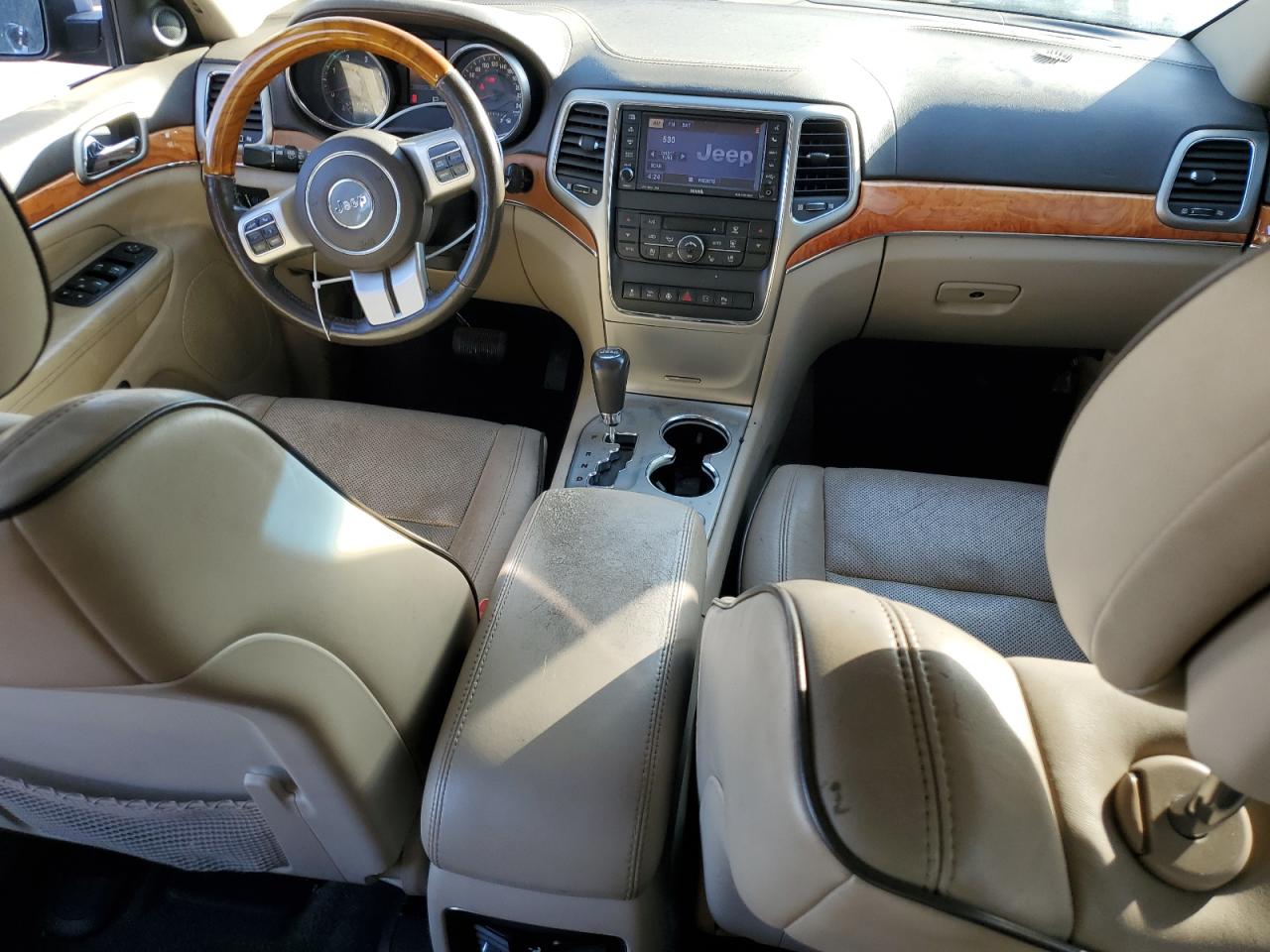 2012 Jeep Grand Cherokee - Image 8