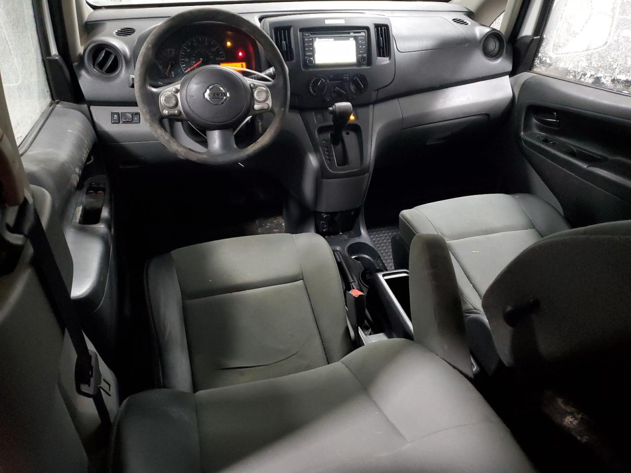 2015 Nissan NV - Image 8