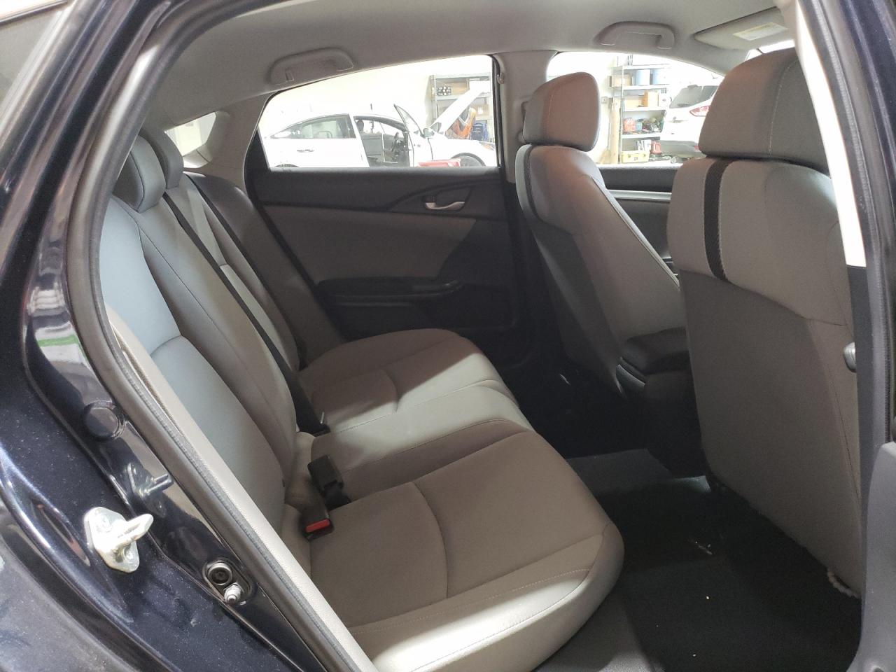2018 Honda Civic - Image 10