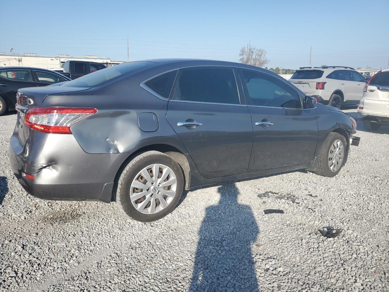 2015 Nissan Sentra - Image 3
