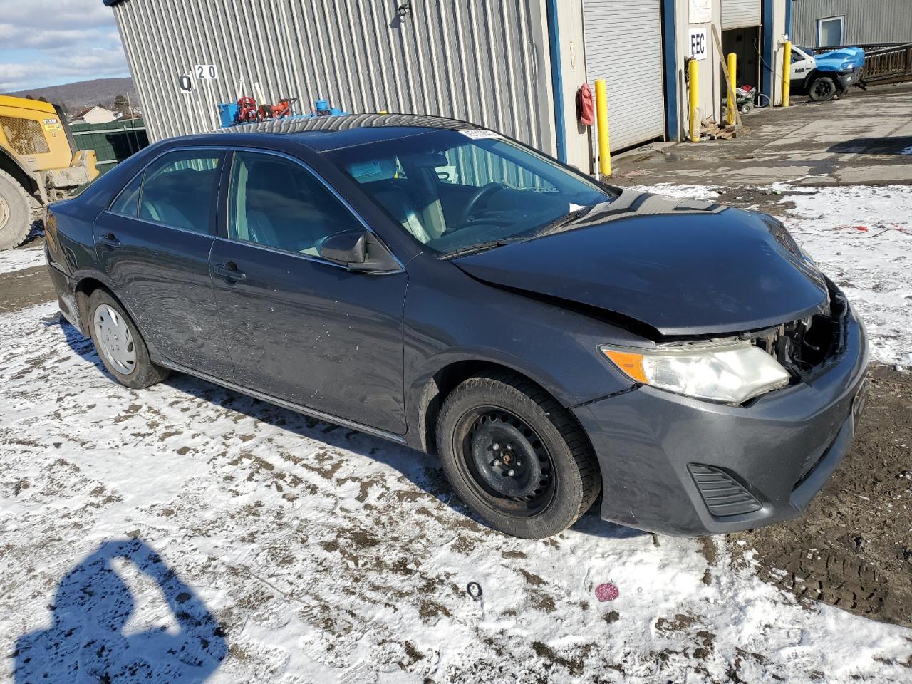 2012 Toyota Camry - Image 4