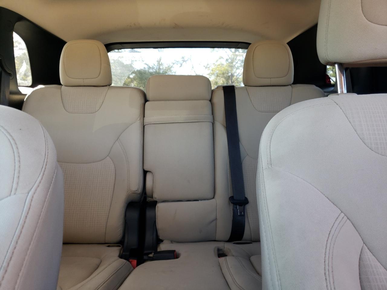 2016 Jeep Grand Cherokee - Image 10