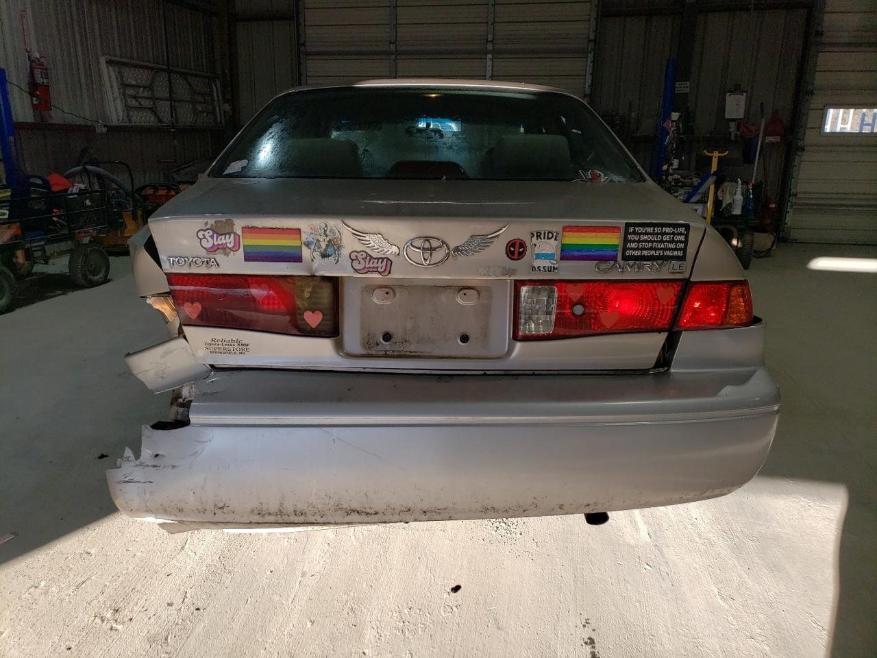 2001 Toyota Camry - Image 6