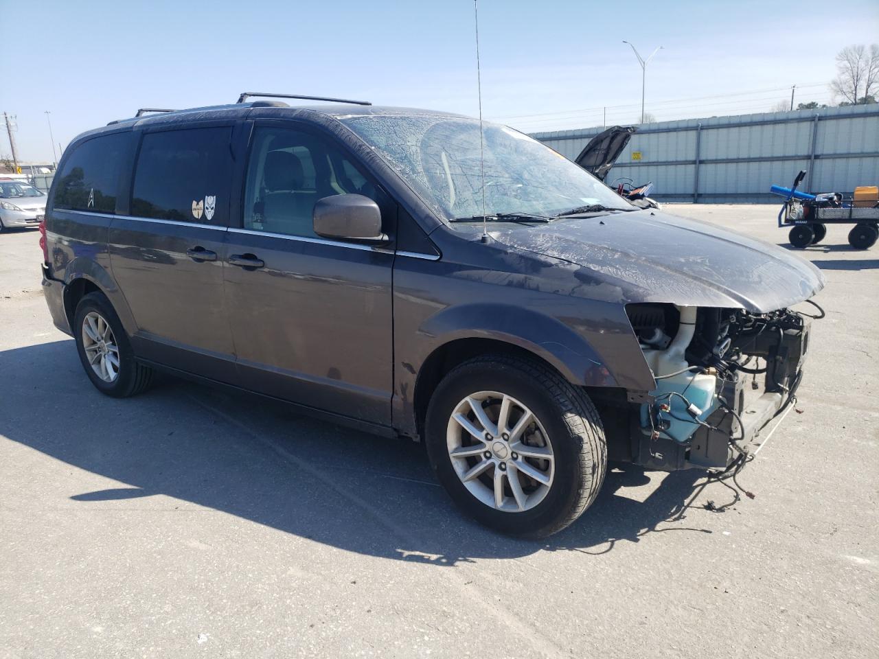 2018 Dodge Caravan - Image 4