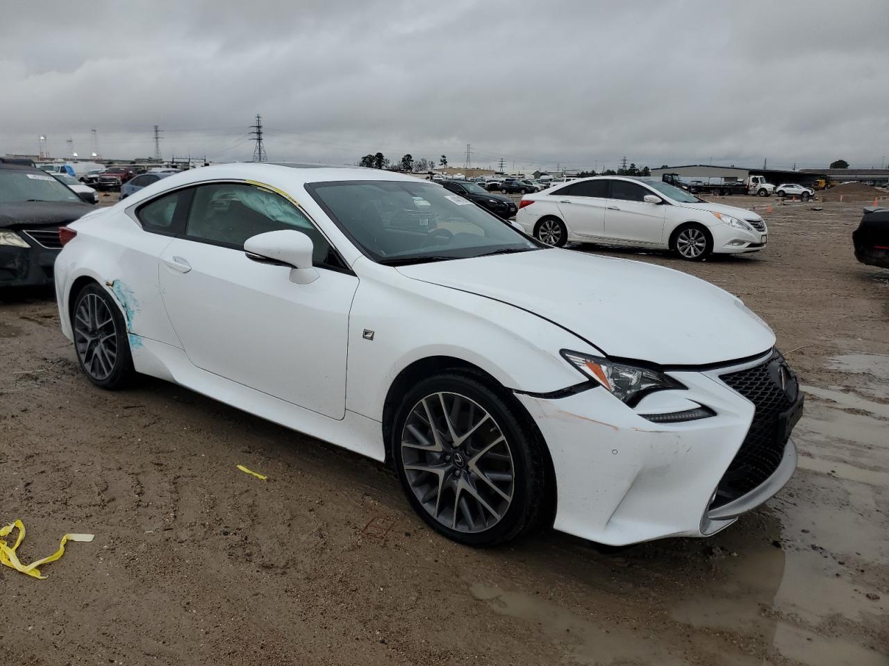 2017 Lexus RC - Image 4