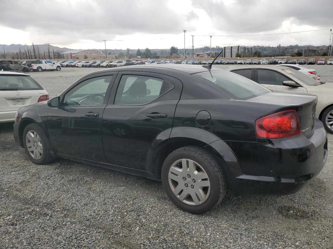2012 Dodge Avenger - Image 2