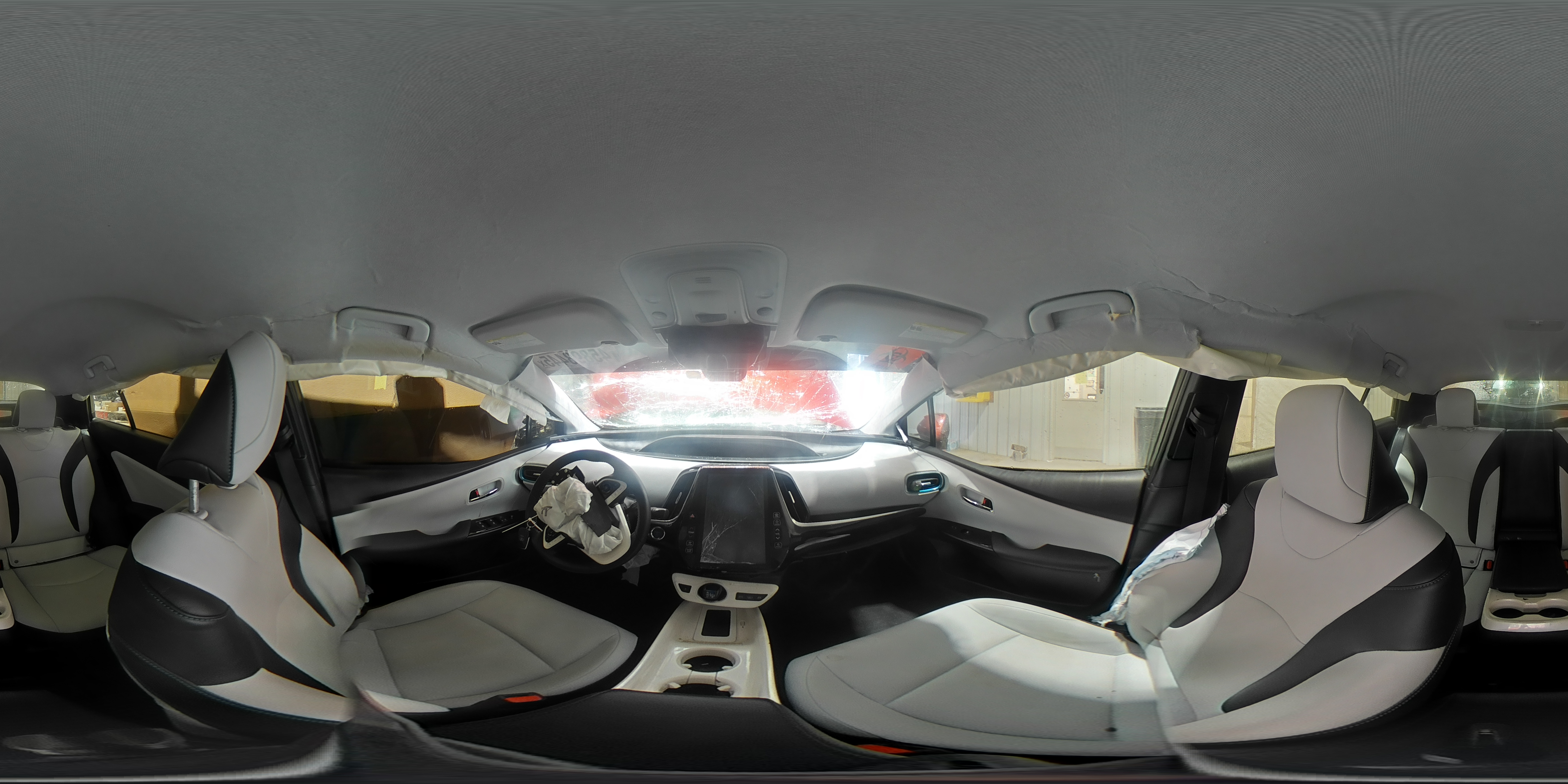 2017 Toyota Prius - Image 14
