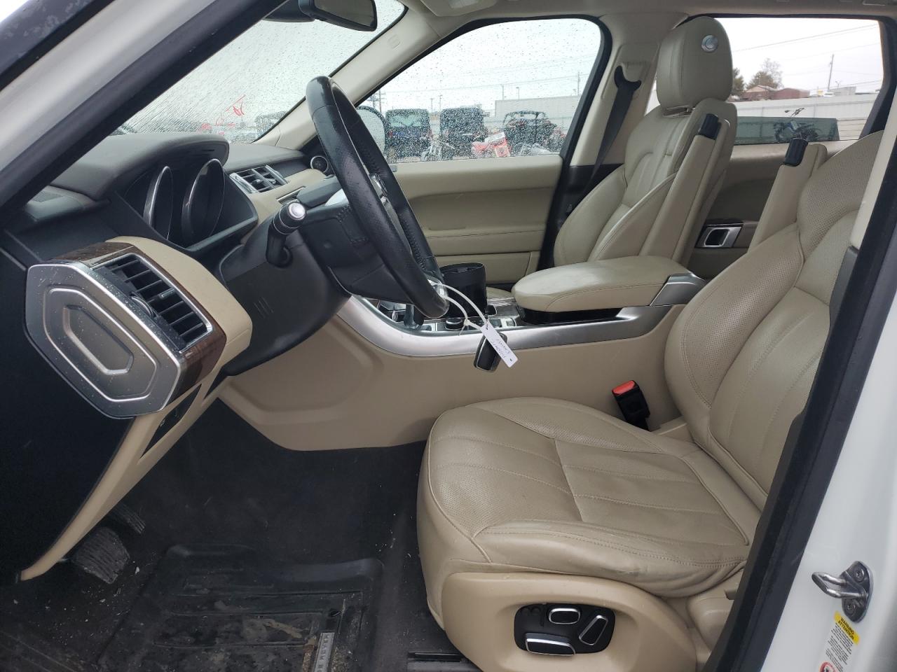 2015 Land Rover Range Rover - Image 7
