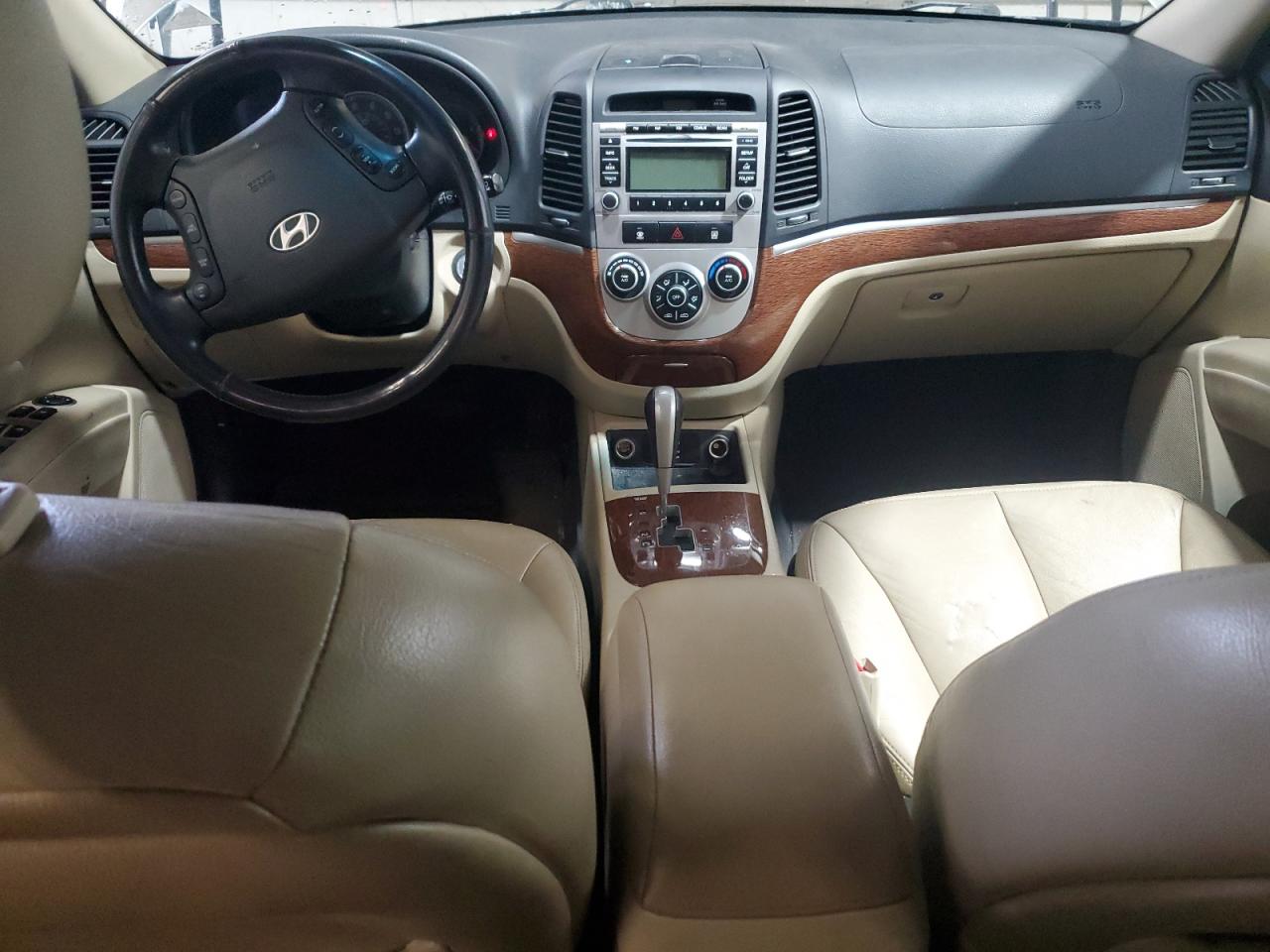 2009 Hyundai Santa Fe - Image 8
