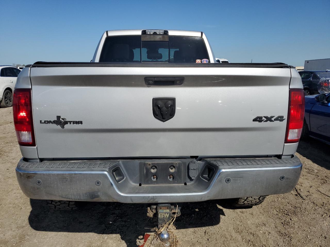 2015 RAM 2500 - Image 6