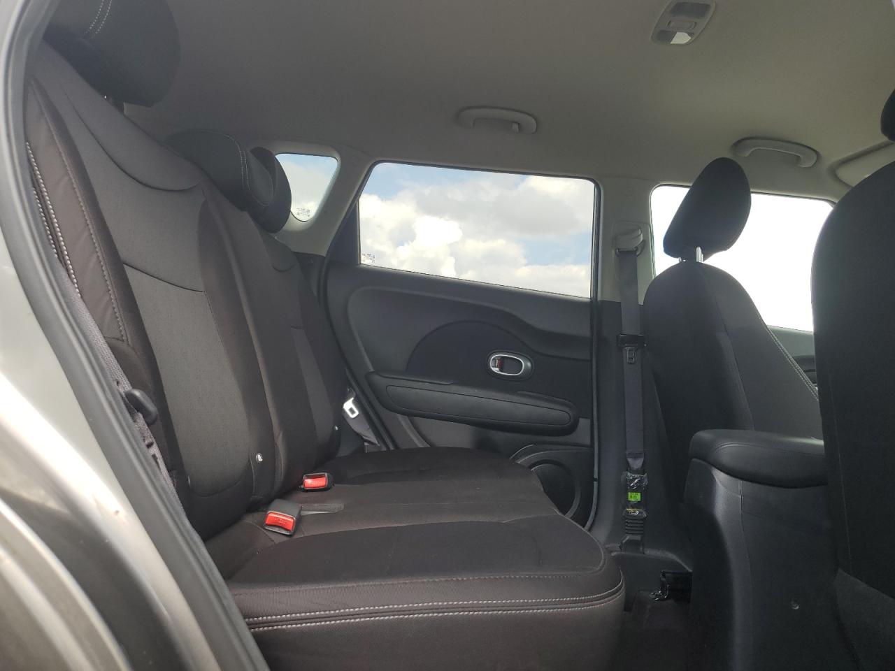 2016 Kia Soul - Image 11