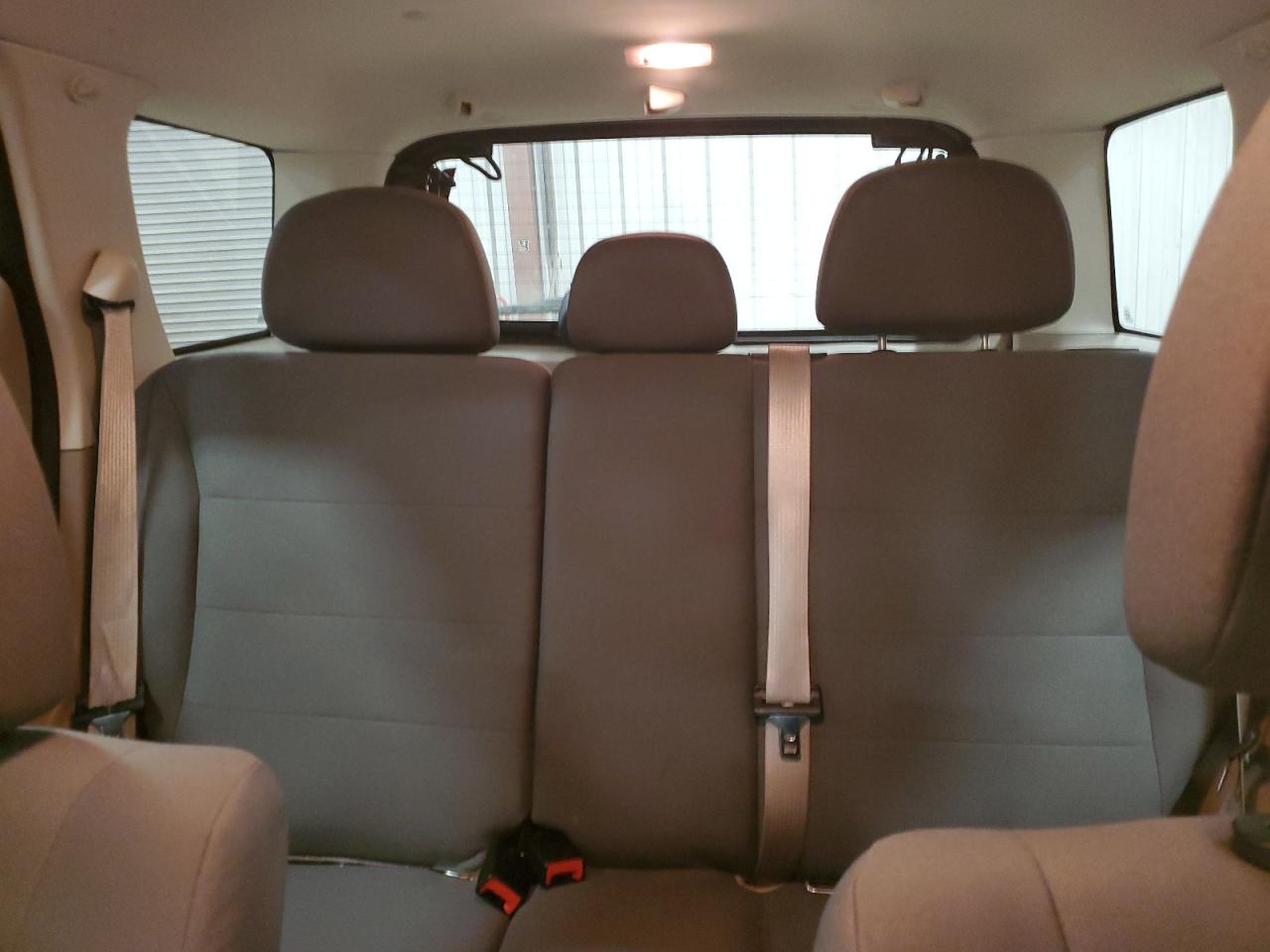 2010 Ford Escape - Image 10