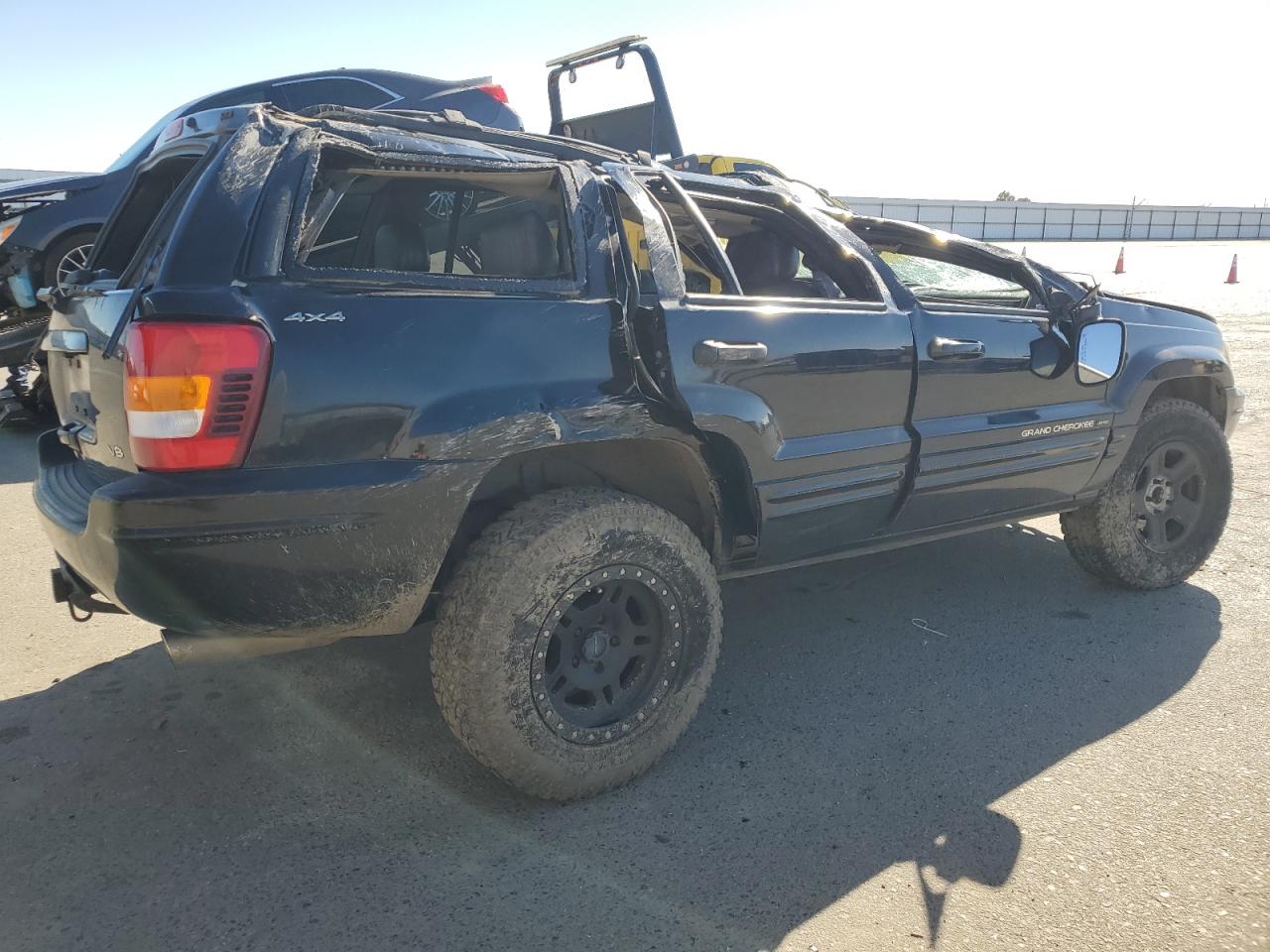 2001 Jeep Grand Cherokee - Image 3