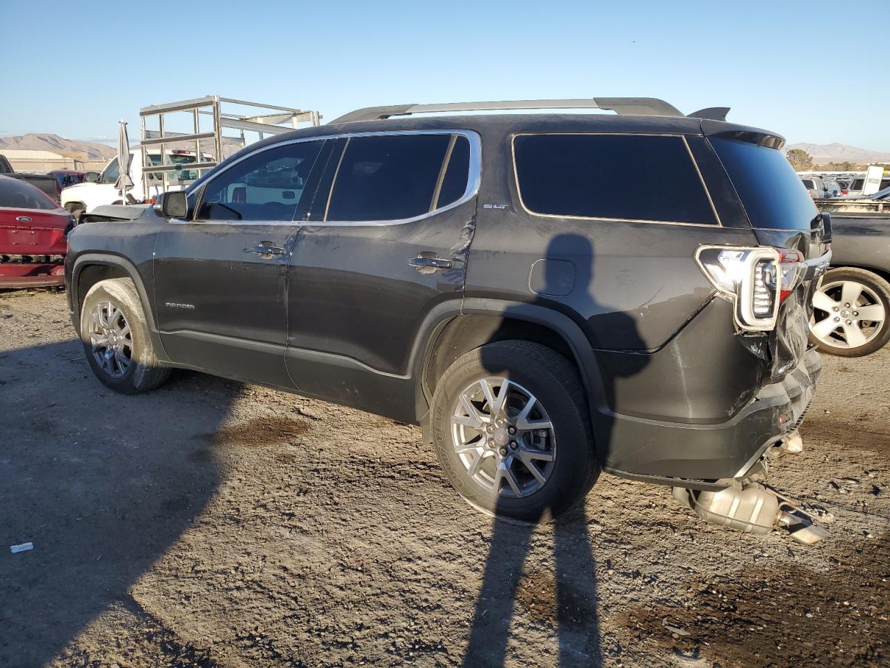 2020 GMC Acadia - Image 2