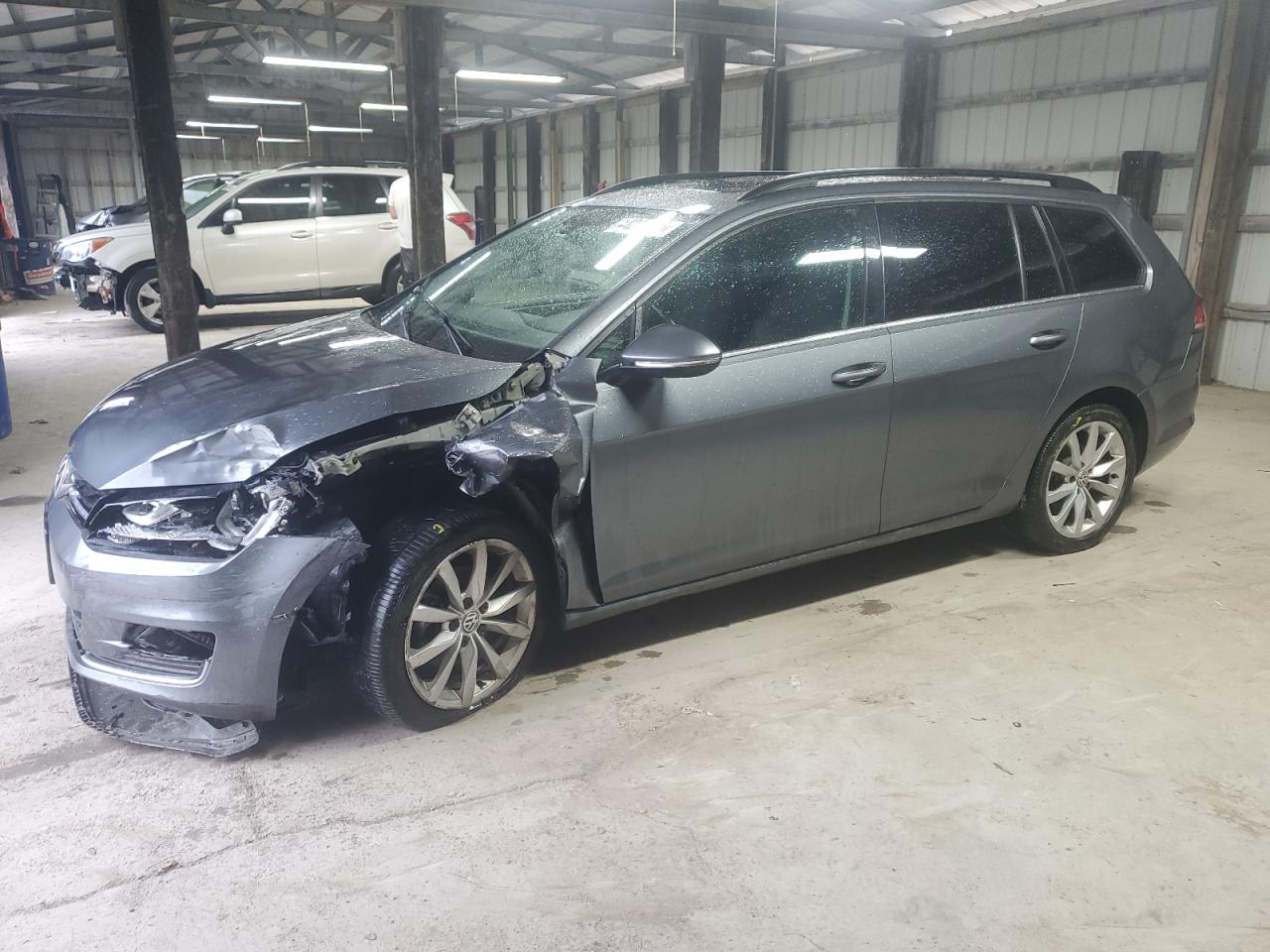2015 Volkswagen Golf - Image 1