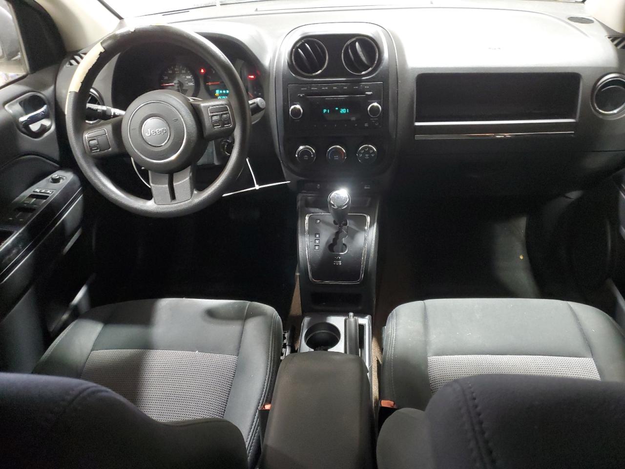 2013 Jeep Compass - Image 8