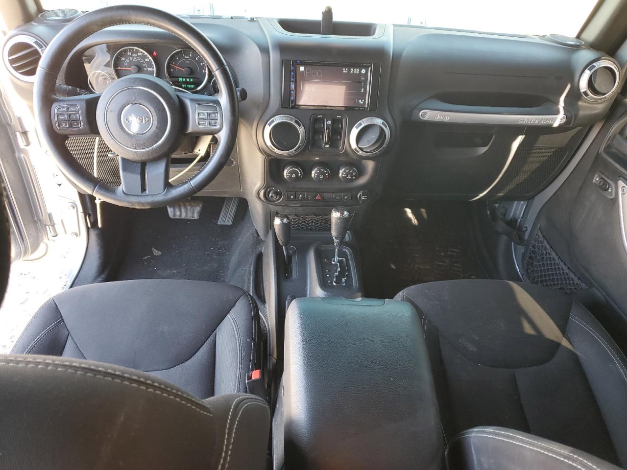 2015 Jeep Wrangler - Image 8