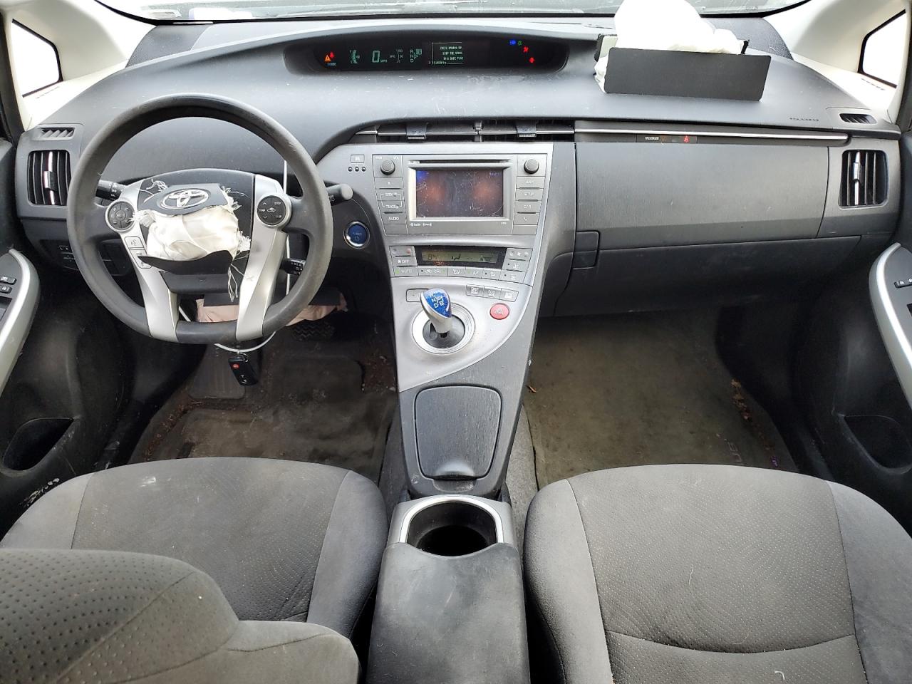 2013 Toyota Prius - Image 8