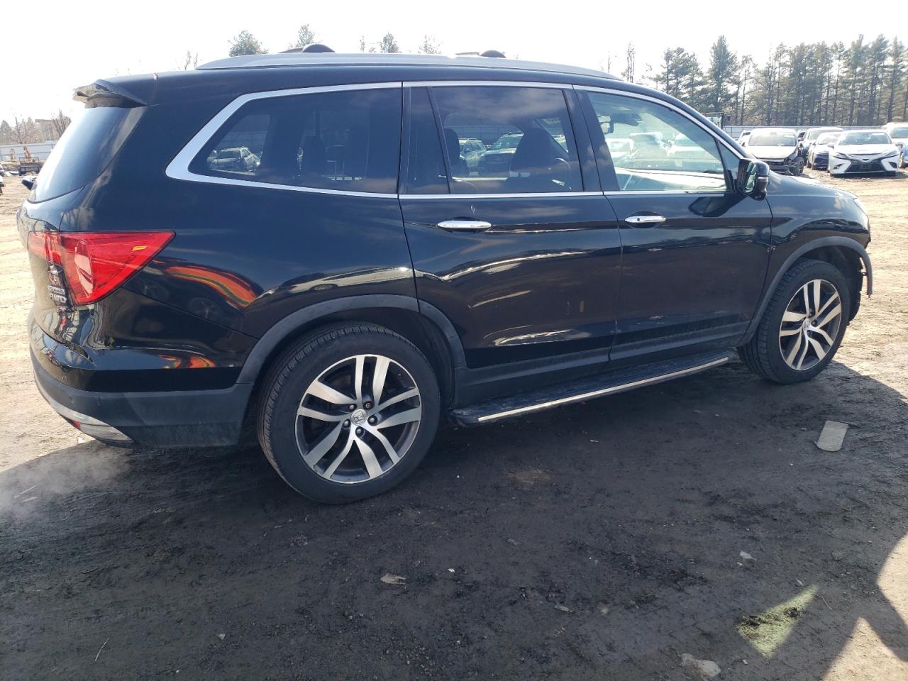 2016 Honda Pilot - Image 3