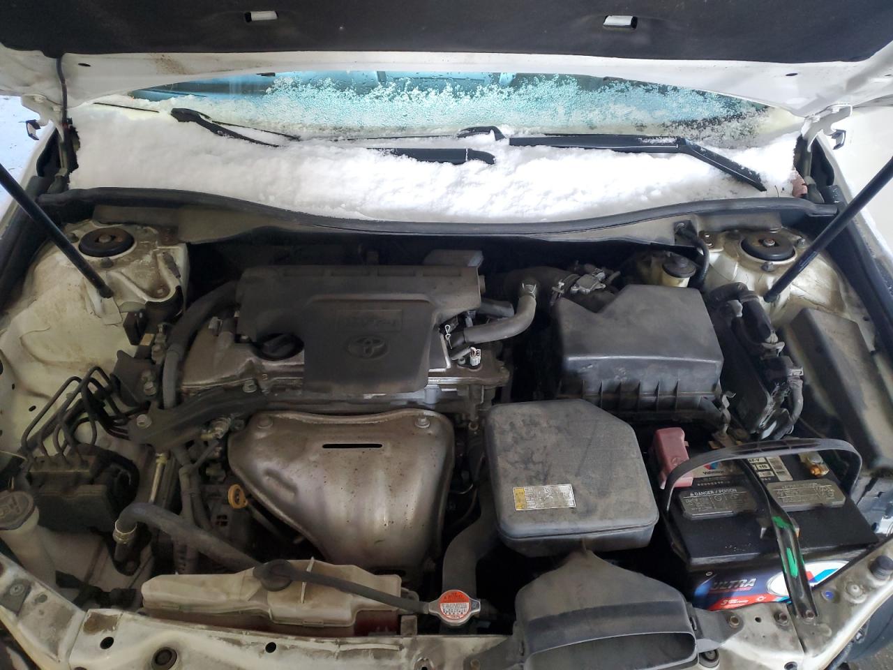 2016 Toyota Camry - Image 11