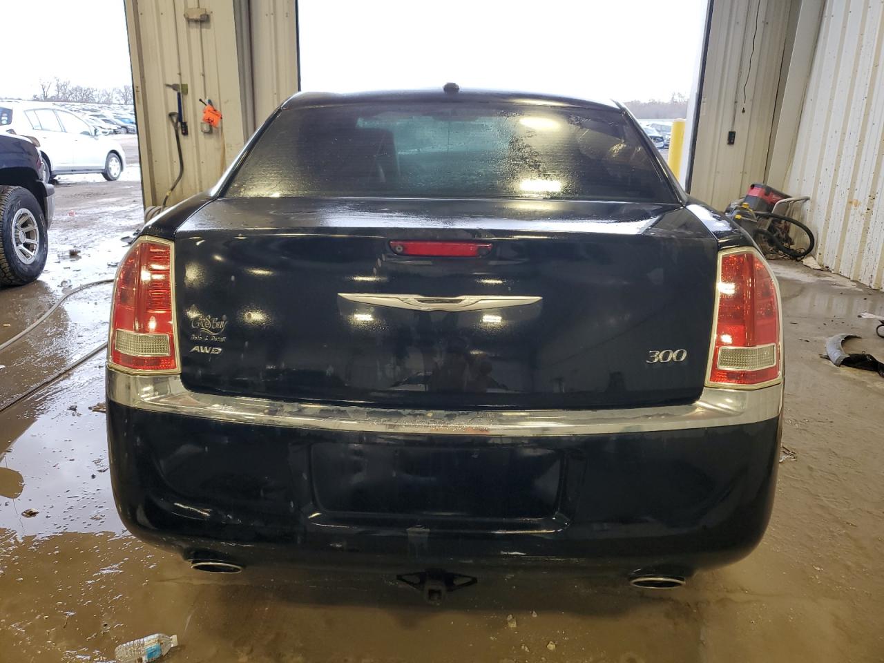 2012 Chrysler 300 - Image 6