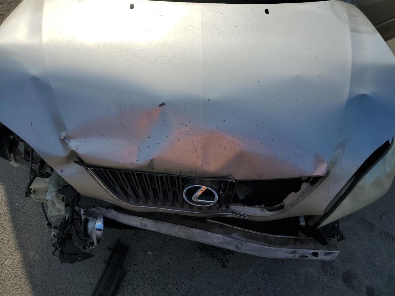 2006 Lexus RX - Image 13