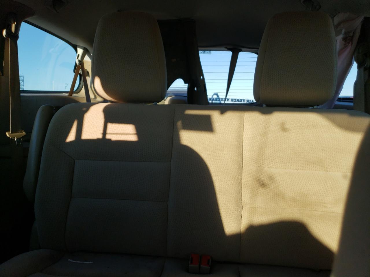 2015 Dodge Caravan - Image 10