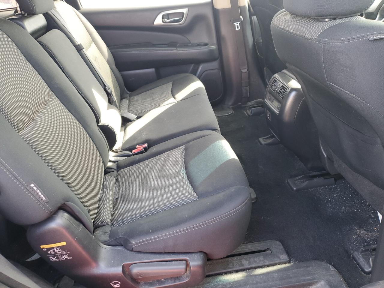 2018 Nissan Pathfinder - Image 11