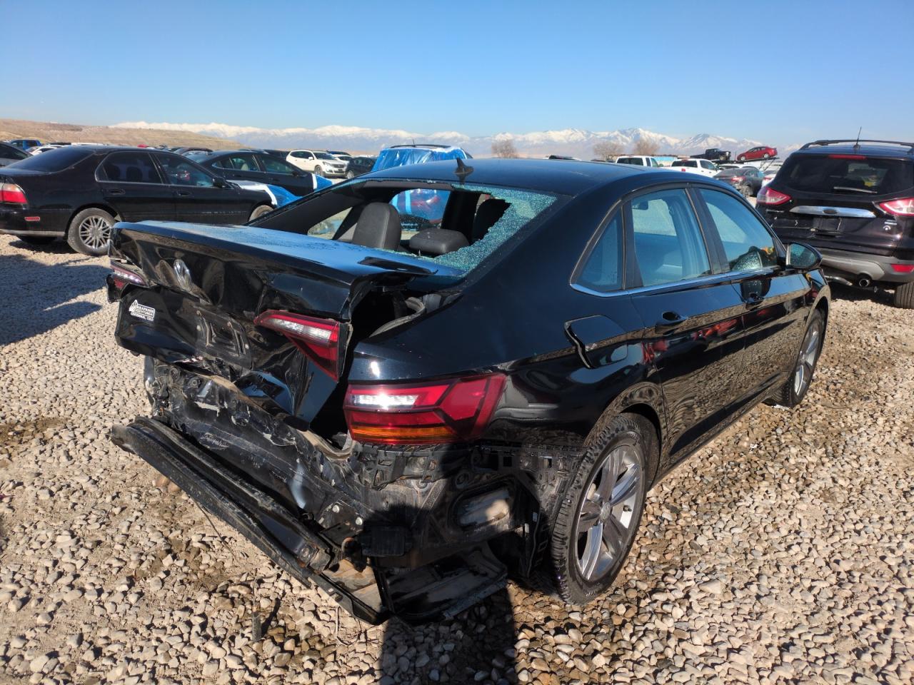 2019 Volkswagen Jetta - Image 3