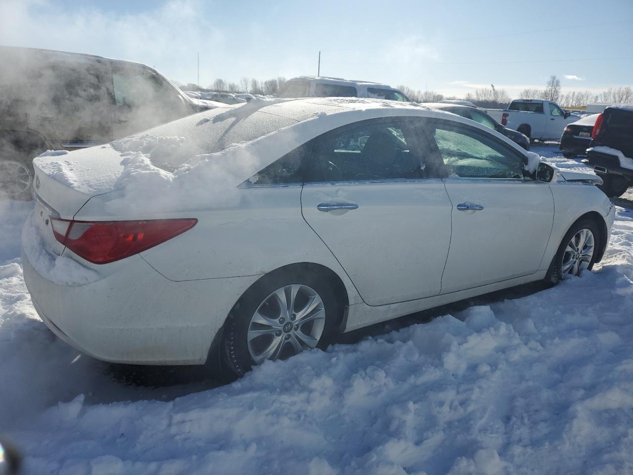 2012 Hyundai Sonata - Image 3