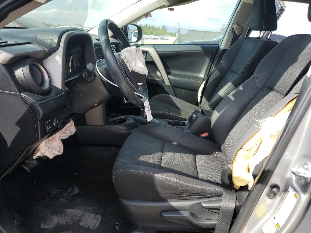 2018 Toyota RAV 4 - Image 7
