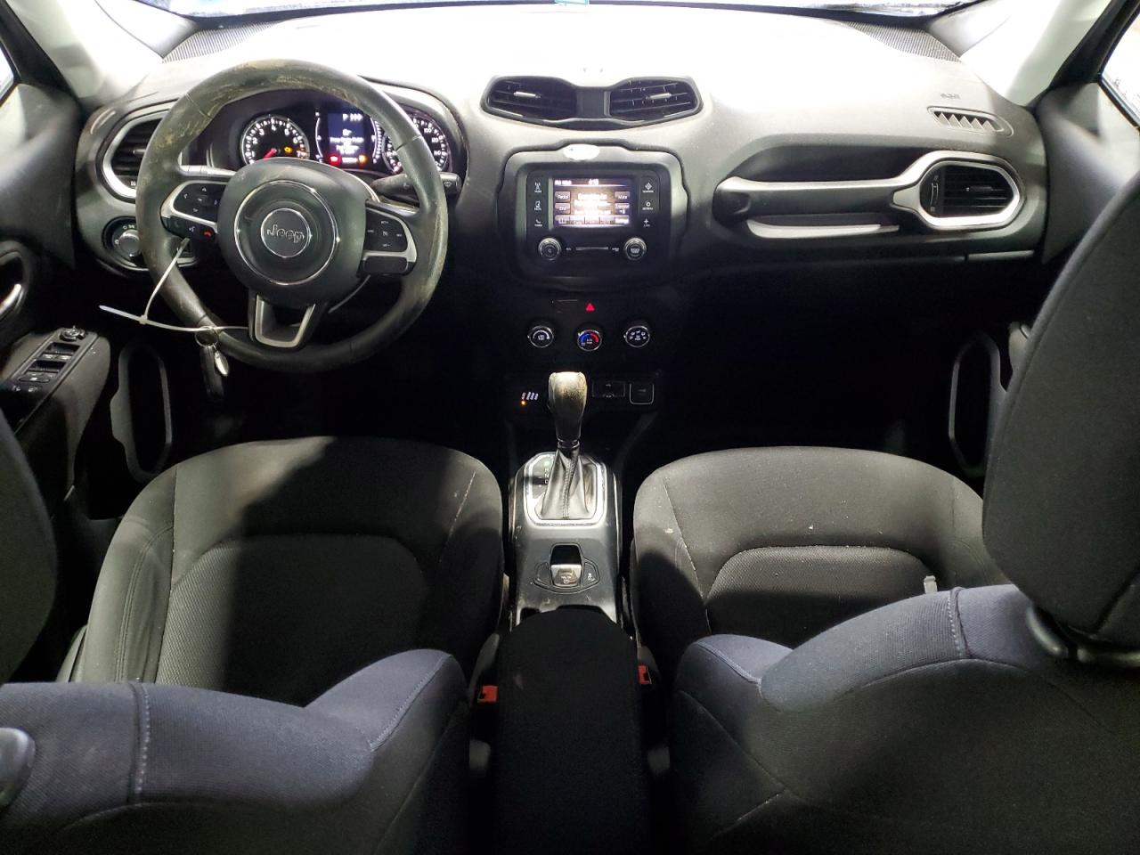 2019 Jeep Renegade - Image 8