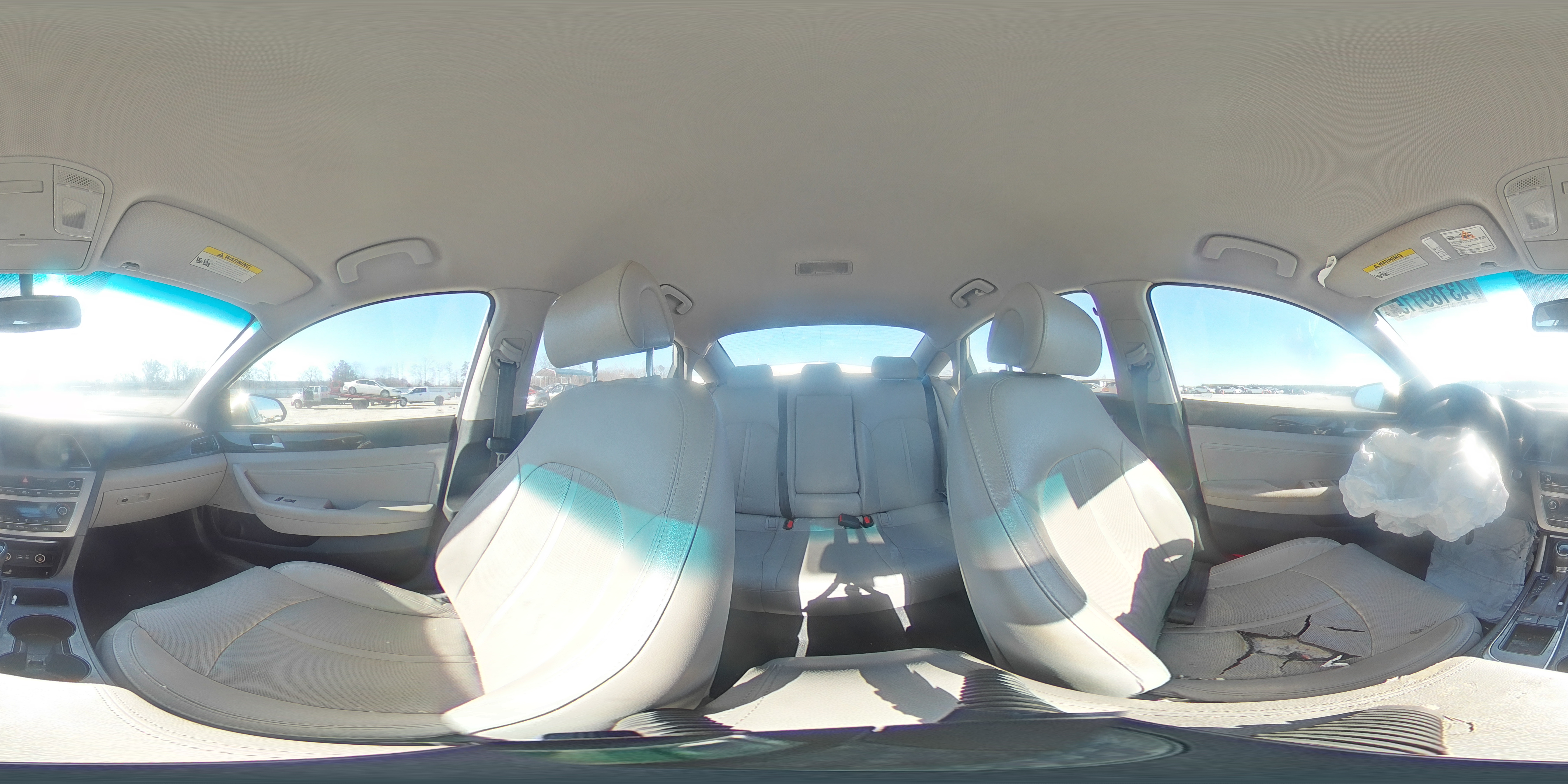 2015 Hyundai Sonata - Image 13