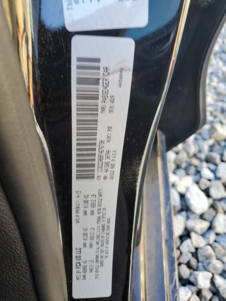 2015 Chrysler 200 - Image 12