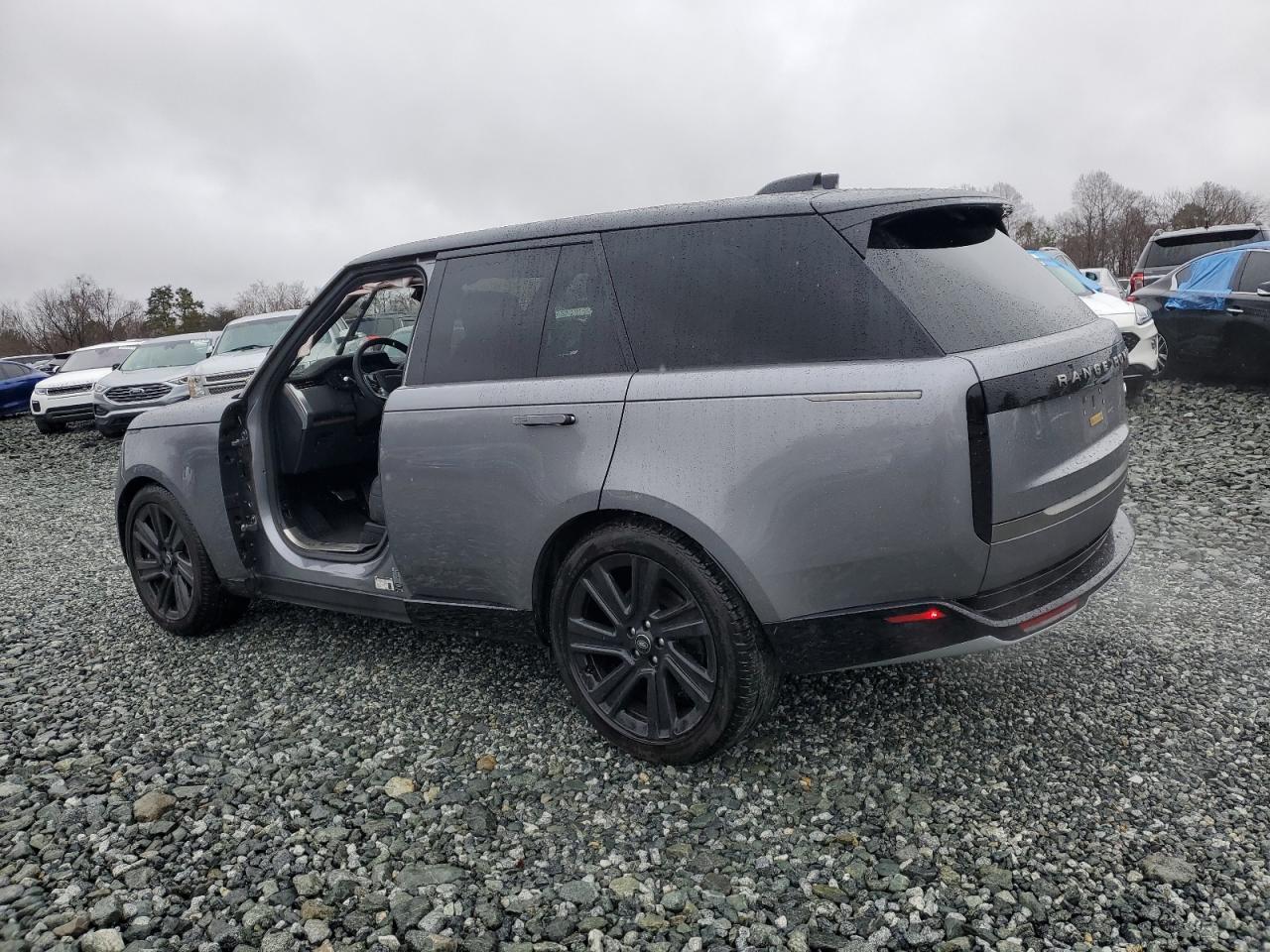 2023 Land Rover Range Rover - Image 2