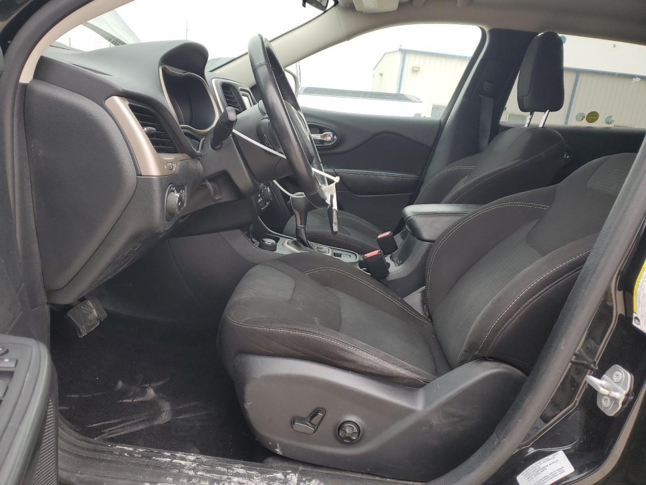 2016 Jeep Grand Cherokee - Image 7