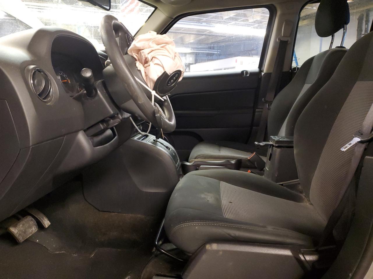 2016 Jeep Liberty (Patriot) - Image 7