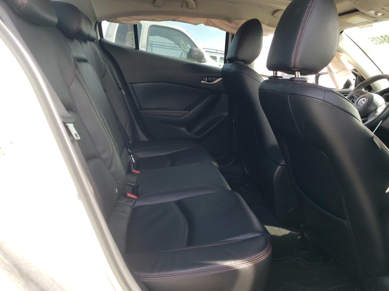 2014 Mazda 3 - Image 10