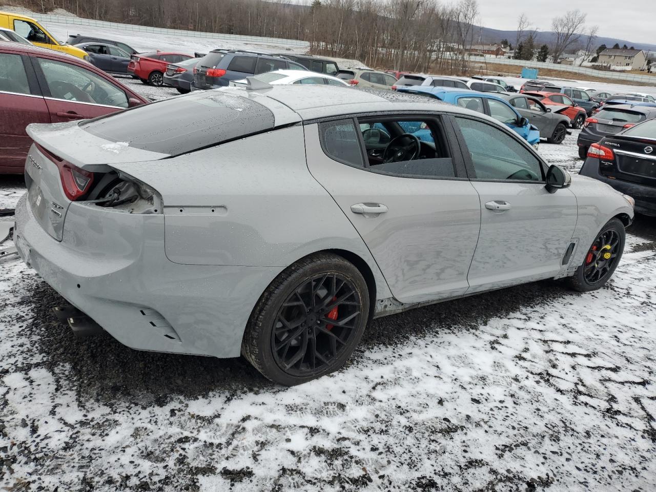 2018 Kia Stinger - Image 3