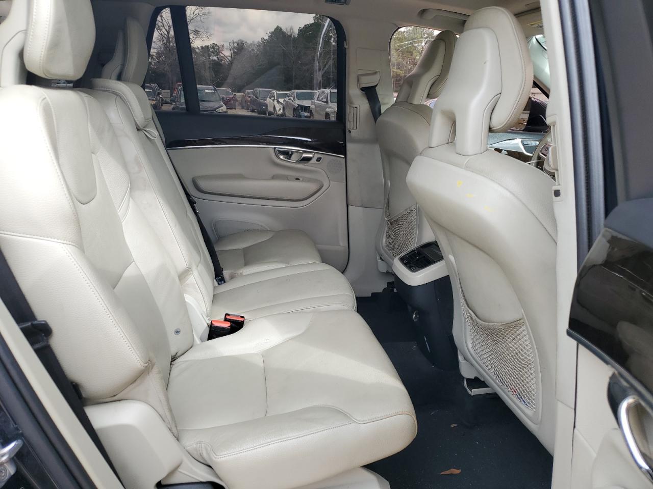2016 Volvo XC90 - Image 12