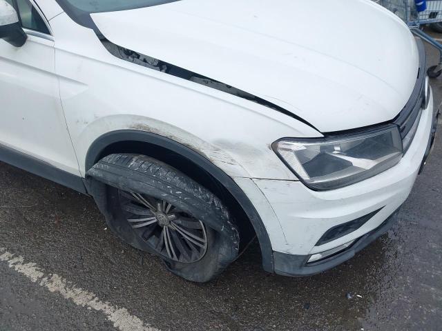 2017 VOLKSWAGEN TIGUAN SE