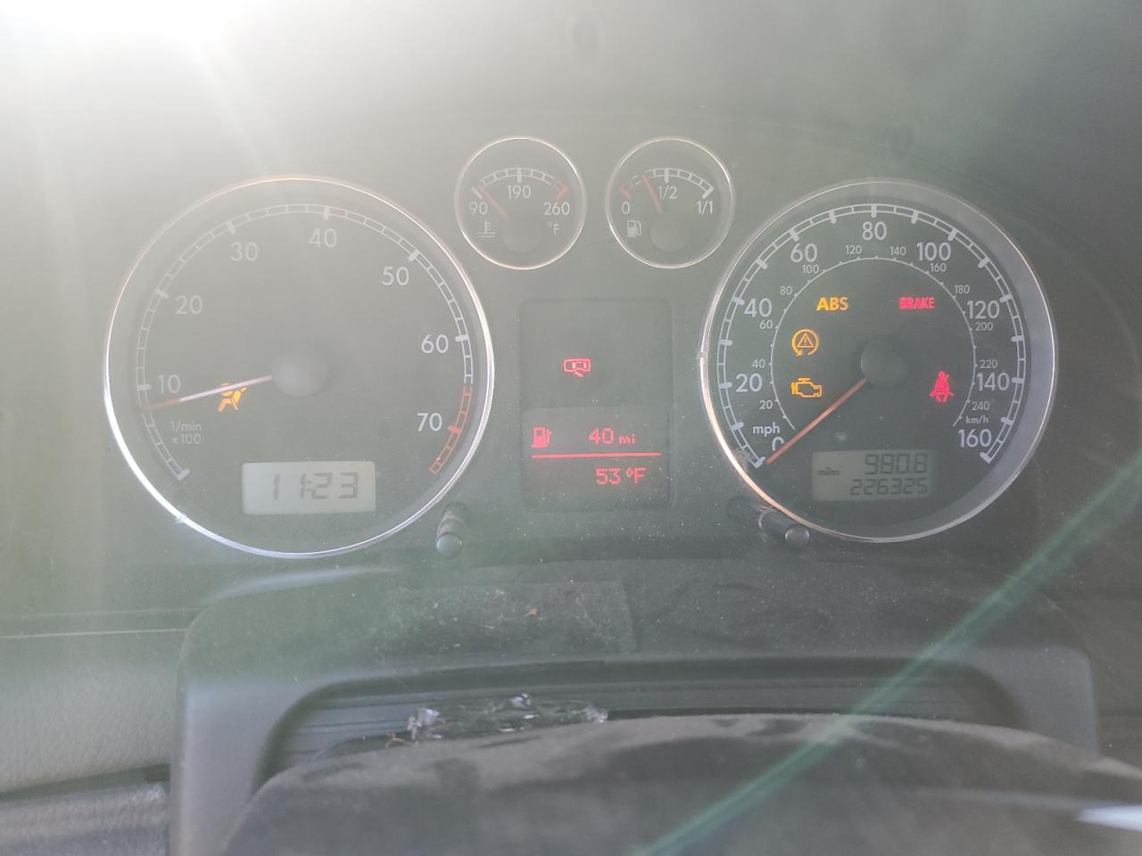 2005 Volkswagen Passat - Image 9