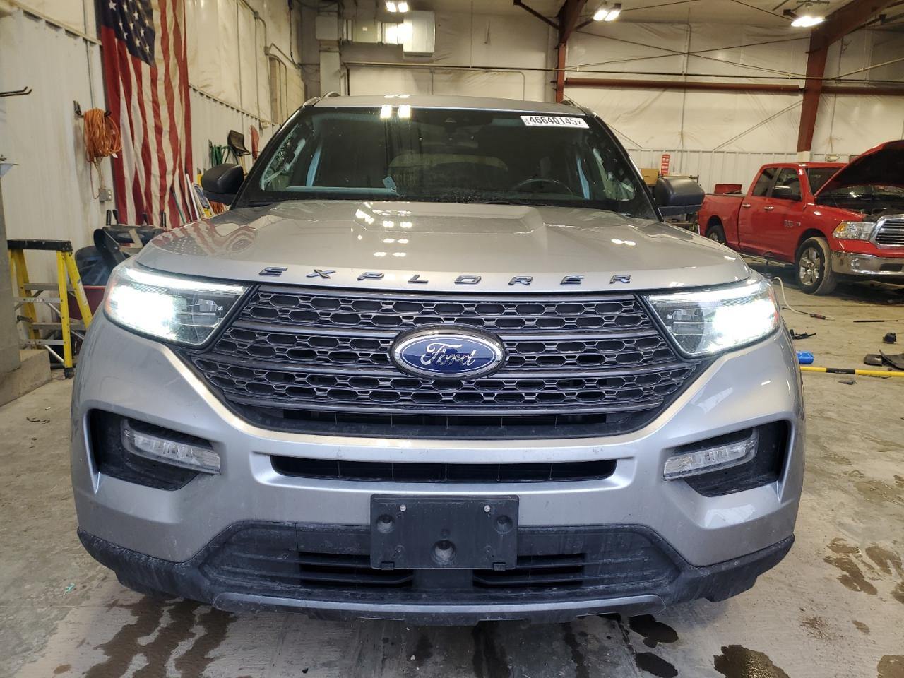 2021 Ford Explorer - Image 5